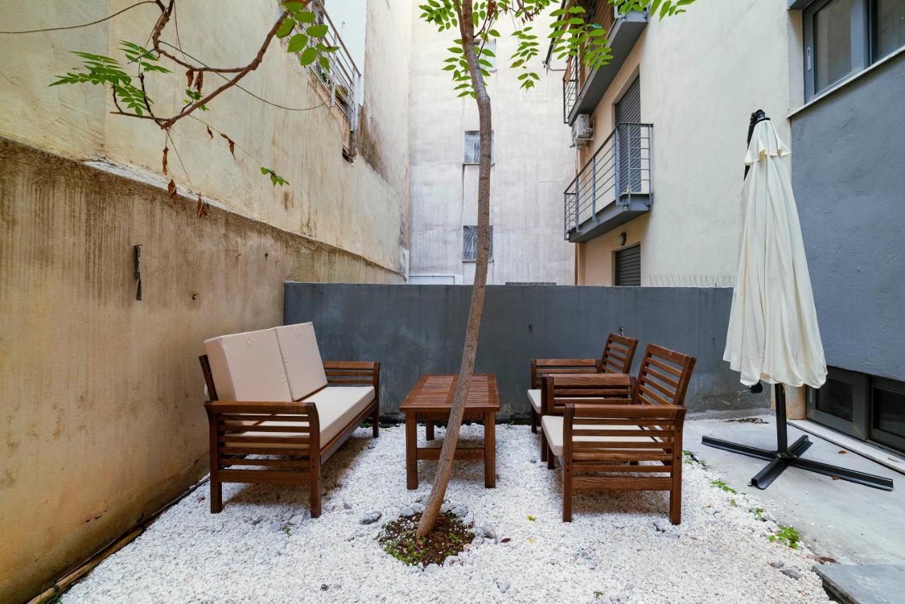 Lykabettus Gem With Yard And Parking Apartment Athena Bagian luar foto